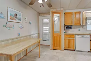 141 N Fiji Cir, Englewood, FL 34223 - Photo 5