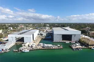 100 Circuit Rd, Nokomis, FL 34275 - Photo 3