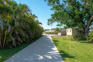 2060 Oyster Creek Dr, Englewood, FL 34224 - Photo 85