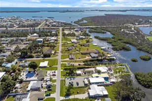 2060 Oyster Creek Dr, Englewood, FL 34224 - Photo 93