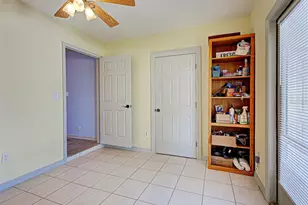 1605 Manor Rd, Englewood, FL 34223 - Photo 17