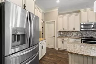 2758 Morrietta Ln, North Port, FL 34286 - Photo 5