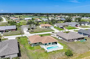 279 Mark Twain Ln, Rotonda West, FL 33947 - Photo 29