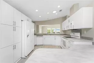 9209 Pinehaven Way, Englewood, FL 34224 - Photo 5