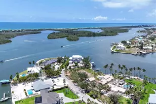 565 Green Dolphin Dr S, Placida, FL 33946 - Photo 5