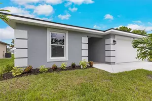 271 Antis Dr, Rotonda West, FL 33947 - Photo 5