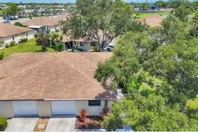 3305 Vivienda Boulevard, Bradenton, FL 34207 - Photo 5