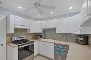 3305 Vivienda Blvd, Bradenton, FL 34207 - Photo 17