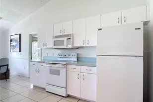 104 Mark Twain Ln, Rotonda West, FL 33947 - Photo 5