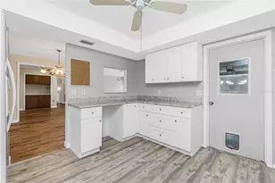 39 Caddy Rd, Rotonda West, FL 33947 - Photo 17