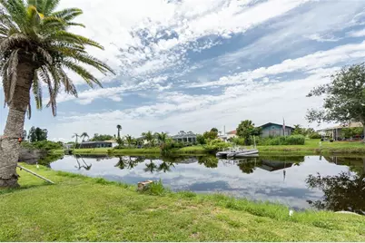 39 Caddy Road, Rotonda West, FL 33947 - Photo 11