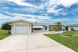 39 Caddy Rd, Rotonda West, FL 33947 - Photo 3