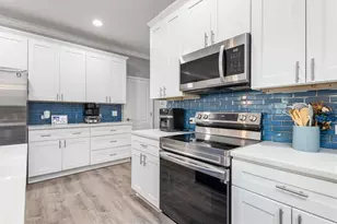 9151 Melody Cir, Port Charlotte, FL 33981 - Photo 17