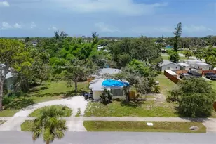 275 S Mango St, Englewood, FL 34223 - Photo 5