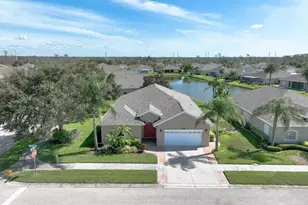 576 Gadsen St, Englewood, FL 34223 - Photo 3