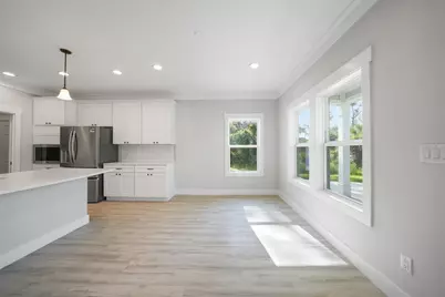 18390 Fremont Avenue, Port Charlotte, FL 33954 - Photo 9