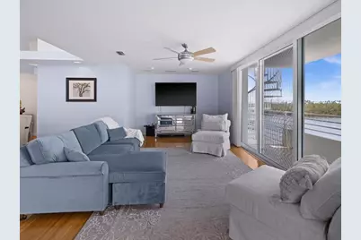 8041 Bay Pointe Drive, Englewood, FL 34224 - Photo 13