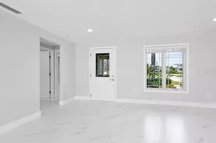 1613 Shelburne Ln, Sarasota, FL 34231 - Photo 9