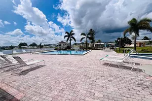 2215 73rd St E, Palmetto, FL 34221 - Photo 15