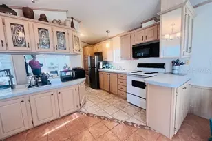 2215 73rd St E, Palmetto, FL 34221 - Photo 7