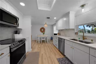 1730 Bluebird Ln, Englewood, FL 34224 - Photo 11