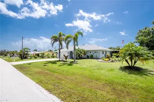 2490 10th St, Englewood, FL 34224 - Photo 37