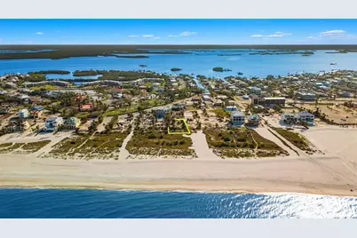 6032 Gulf Road, Fort Myers Beach, FL 33931 - Photo 11