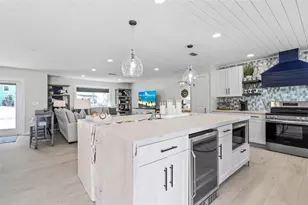 1185 Shoreview Dr, Englewood, FL 34223 - Photo 7