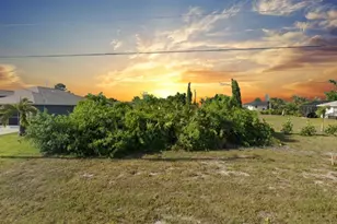 120 Albatross Rd, Rotonda West, FL 33947 - Photo 1