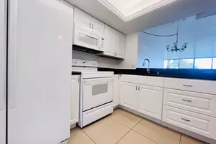 2617 Cove Cay Dr, Clearwater, FL 33760 - Photo 9