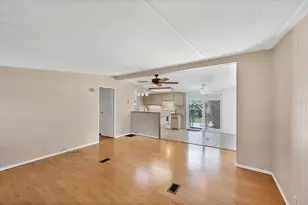 1200 Seahorse Ln, Englewood, FL 34224 - Photo 9