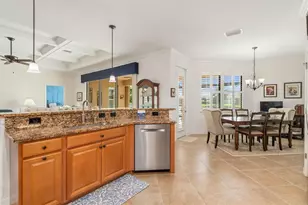 20460 Granlago Dr, Venice, FL 34293 - Photo 15