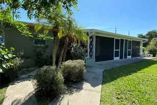 394 N Spring Lake Blvd NW, Port Charlotte, FL 33952 - Photo 9