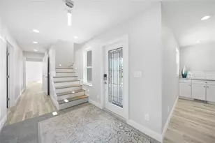 1450 New Point Comfort Rd, Englewood, FL 34223 - Photo 5