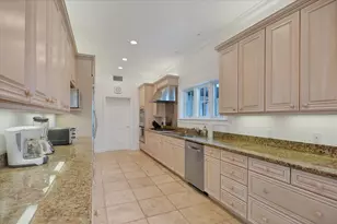 1031 10th St W, Boca Grande, FL 33921 - Photo 19