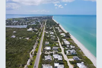 2425 24th Street W, Boca Grande, FL 33921 - Photo 5