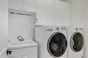 2425 24th St W, Boca Grande, FL 33921 - Photo 35