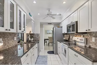 286 Mark Twain Lane, Rotonda West, FL 33947 - Photo 9