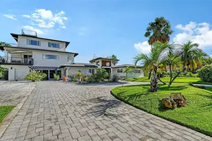 608 Gardenia Dr, Venice, FL 34285 - Photo 13