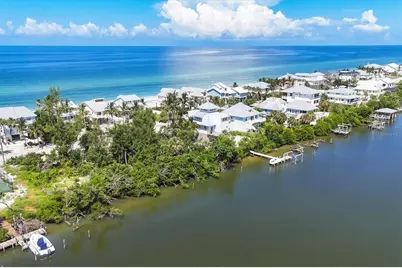 208 S Gulf Boulevard, Placida, FL 33946 - Photo 5