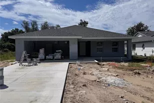 113 Spur Dr, Rotonda West, FL 33947 - Photo 1