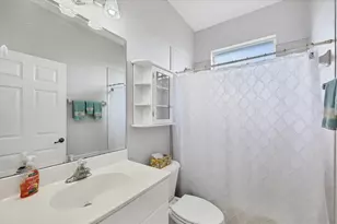 39 Medalist Cir, Rotonda West, FL 33947 - Photo 33