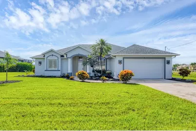 39 Medalist Circle, Rotonda West, FL 33947 - Photo 3