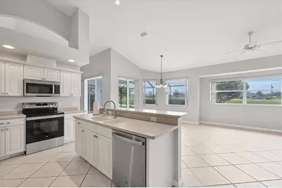 39 Medalist Circle, Rotonda West, FL 33947 - Photo 19