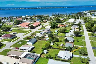 123 Virginia Ct, Englewood, FL 34223 - Photo 37