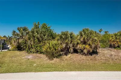 14219 Fruitport Circle, Port Charlotte, FL 33981 - Photo 9