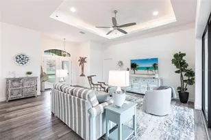 21 Medalist Ln, Rotonda West, FL 33947 - Photo 5