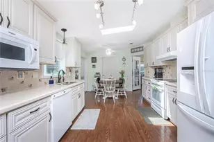 9118 Pinehaven Way, Englewood, FL 34224 - Photo 9