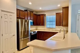2585 Cortenova Ct, Venice, FL 34292 - Photo 5