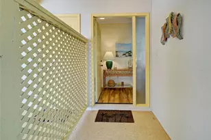 220 Southampton Dr, Venice, FL 34293 - Photo 11